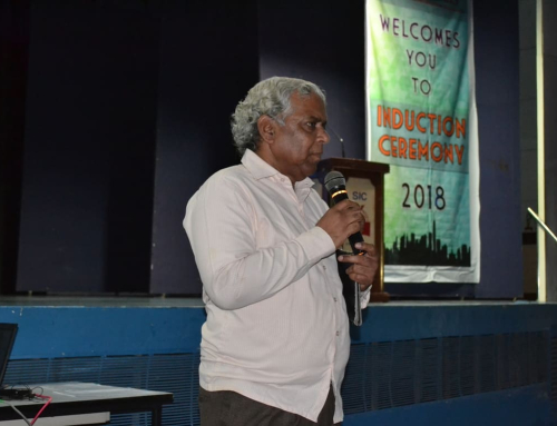 Dr. Sharad Kale the renowned Environmentalist talking to SCIT students